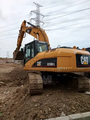 Excavator and Other Heavy-Duty Machines for Rent