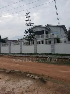 5bdrm House in Tech Oduom, Kumasi Metropolitan for sale