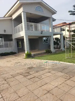 5bdrm House in Tech Oduom, Kumasi Metropolitan for sale