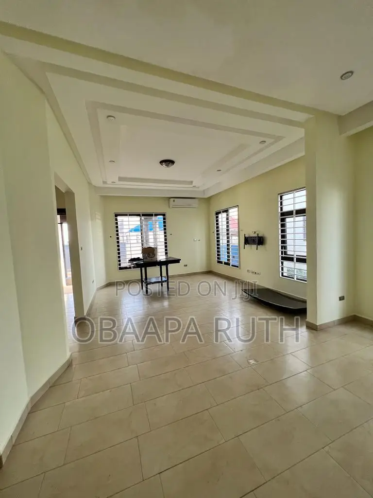 4bdrm House in School Junction for rent