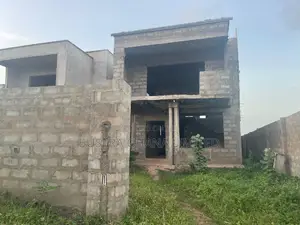 4bdrm House in Community 25, Tema Metropolitan for sale