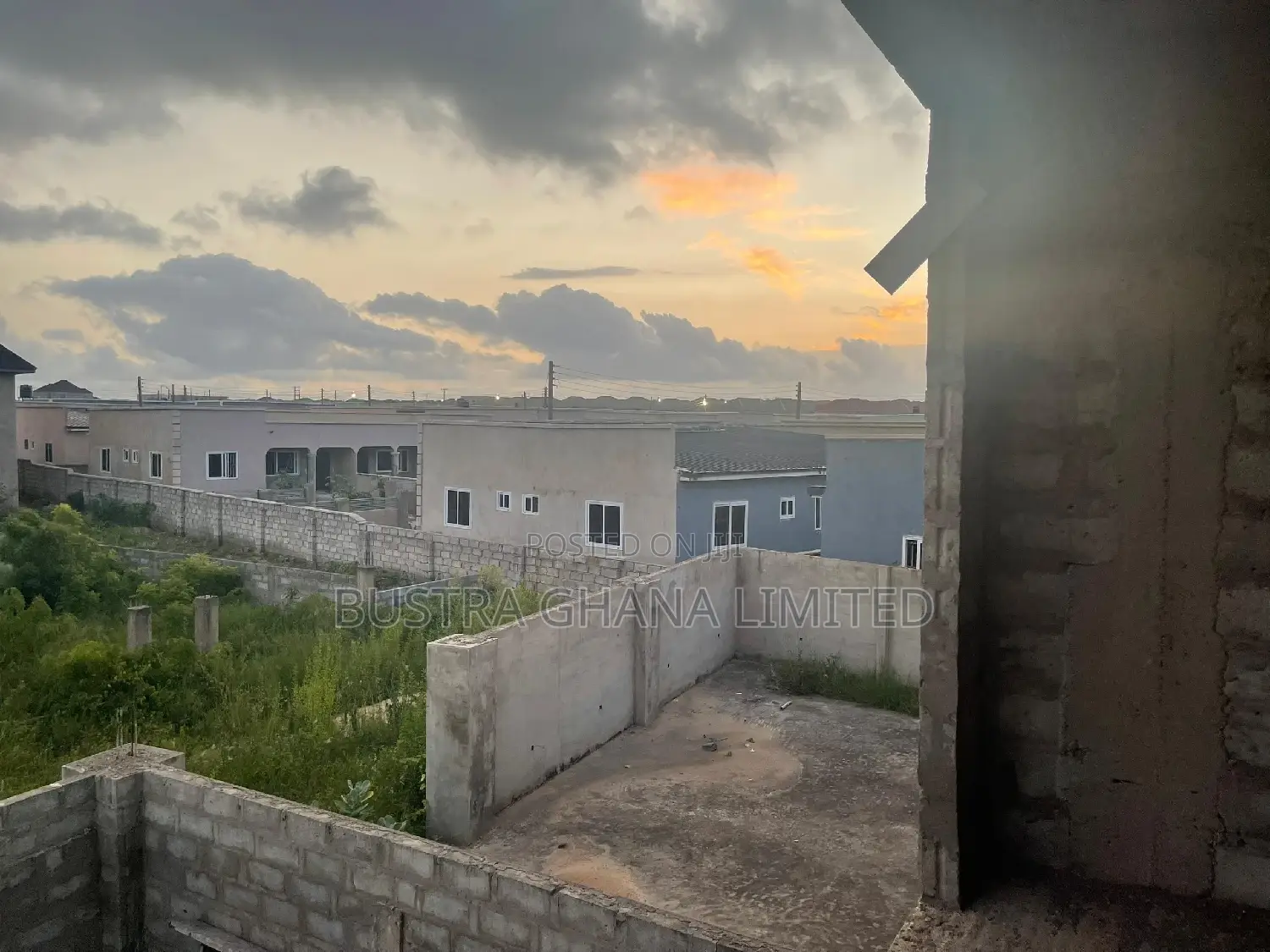 4bdrm House in Community 25, Tema Metropolitan for sale