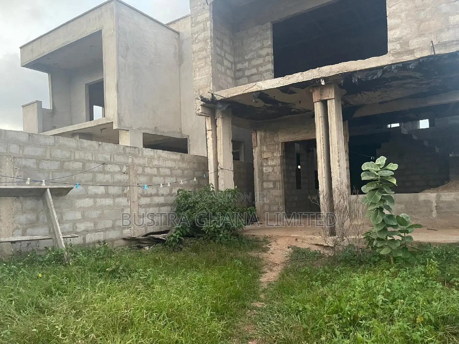 4bdrm House in Community 25, Tema Metropolitan for sale