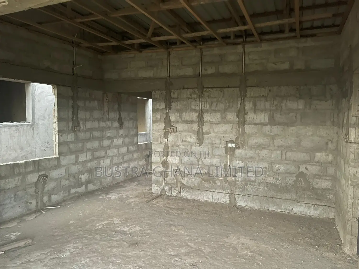 4bdrm House in Community 25, Tema Metropolitan for sale
