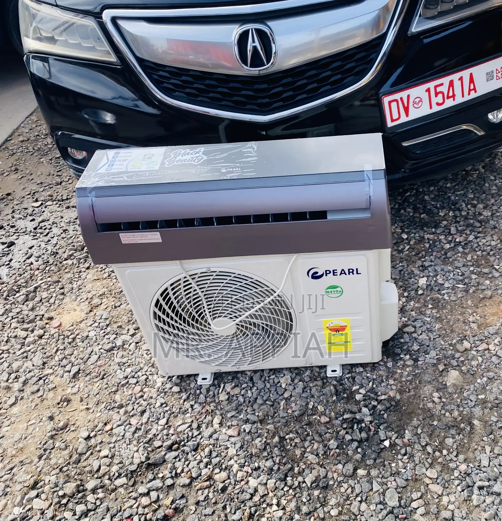 Sealed in Box Pearl Split Type 2.5hp Air Conditioner(Black)