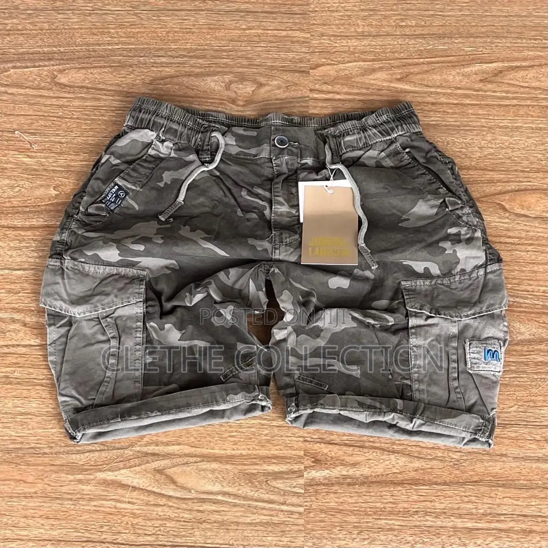 Side Pocket Shorts Men