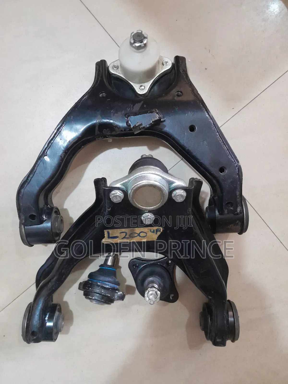 Mitsubishi L200 Upper Arm