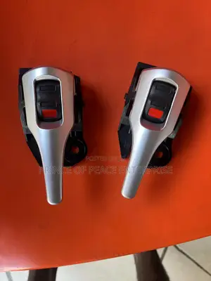 Pontiac Vibe Inside Door Handles