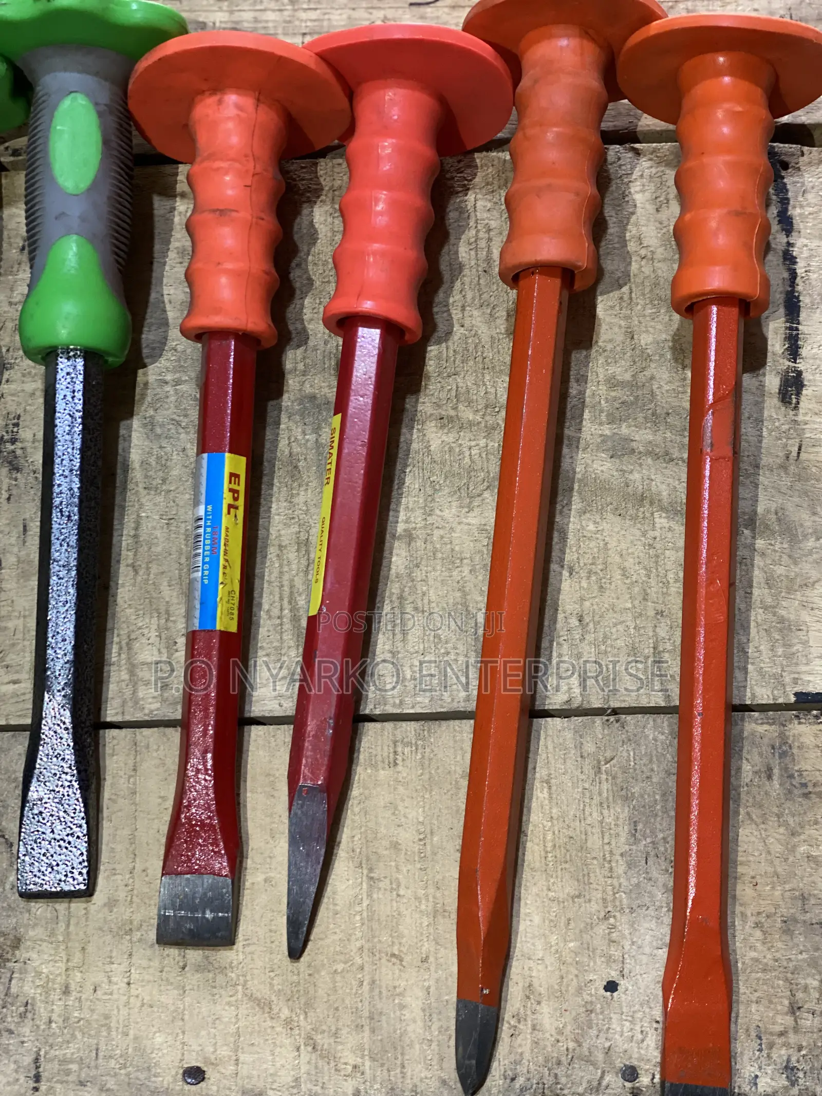 Foreign Chisel