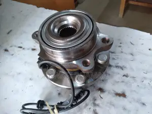 Navarra, Pathfinder 2006 Wheel Hub Front and Back