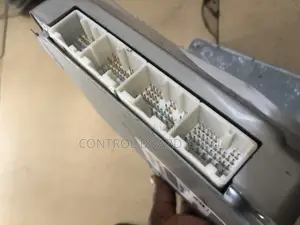 2005-2008 Toyota Matrix Engine Control Unit