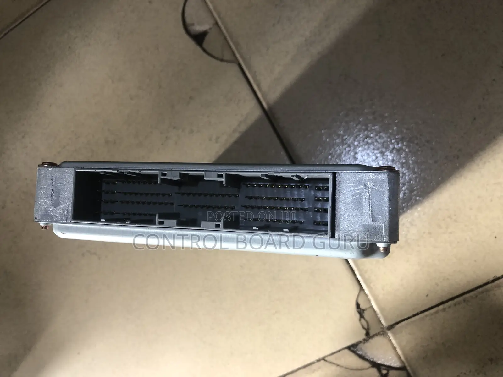 Nissan Pathfinder 2002 Engine Control Unit