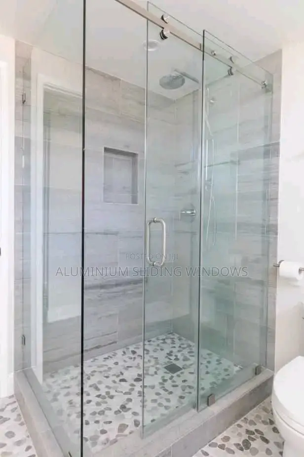 Frameless Bathroom Glass 10mm