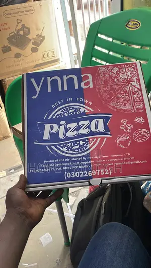 Customized Pizza Boxes Promoting