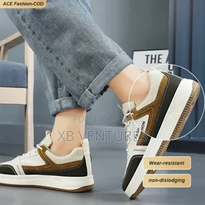 Stylish
Casual Sneakers