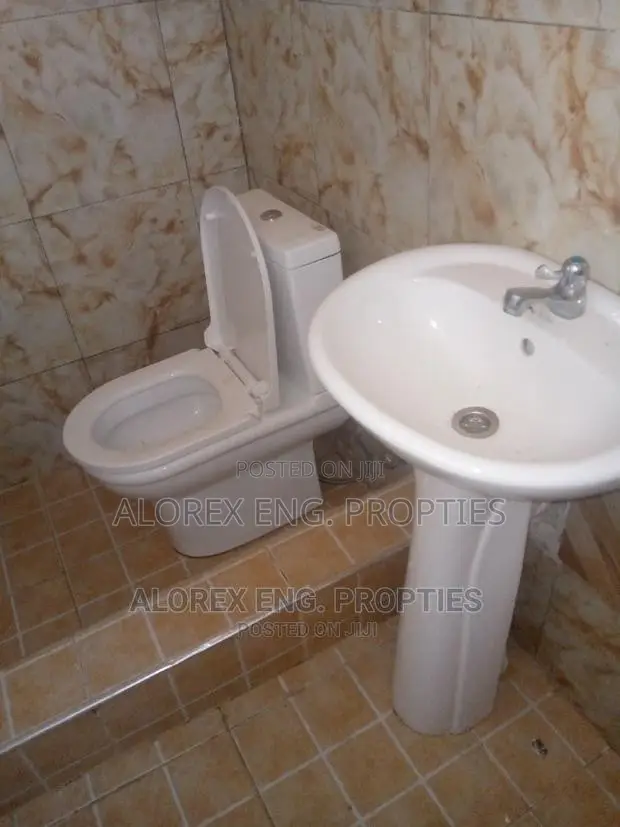 1bdrm Apartment in Oyibi for rent