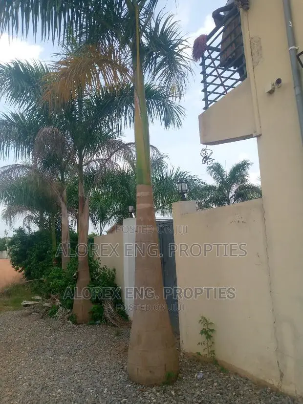 1bdrm Apartment in Oyibi for rent