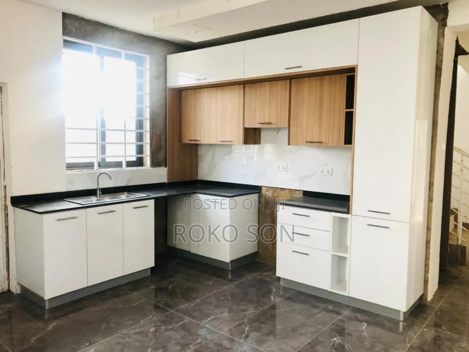 4bdrm Duplex in Dr Roko, Accra Metropolitan for sale