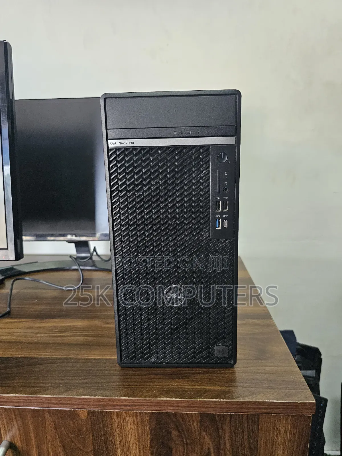 Desktop Computer Dell 32GB Intel Core I5 HDD+SSD 512GB