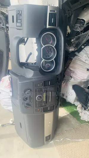 Nissan Versa 2005 Dashboard