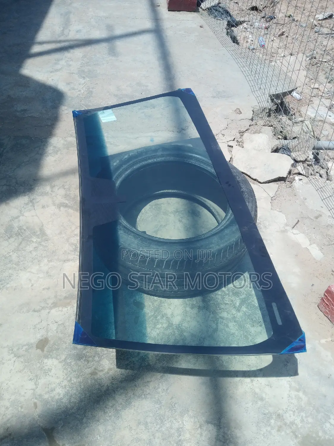 Toyota 4runner 2015 Front Windscreen