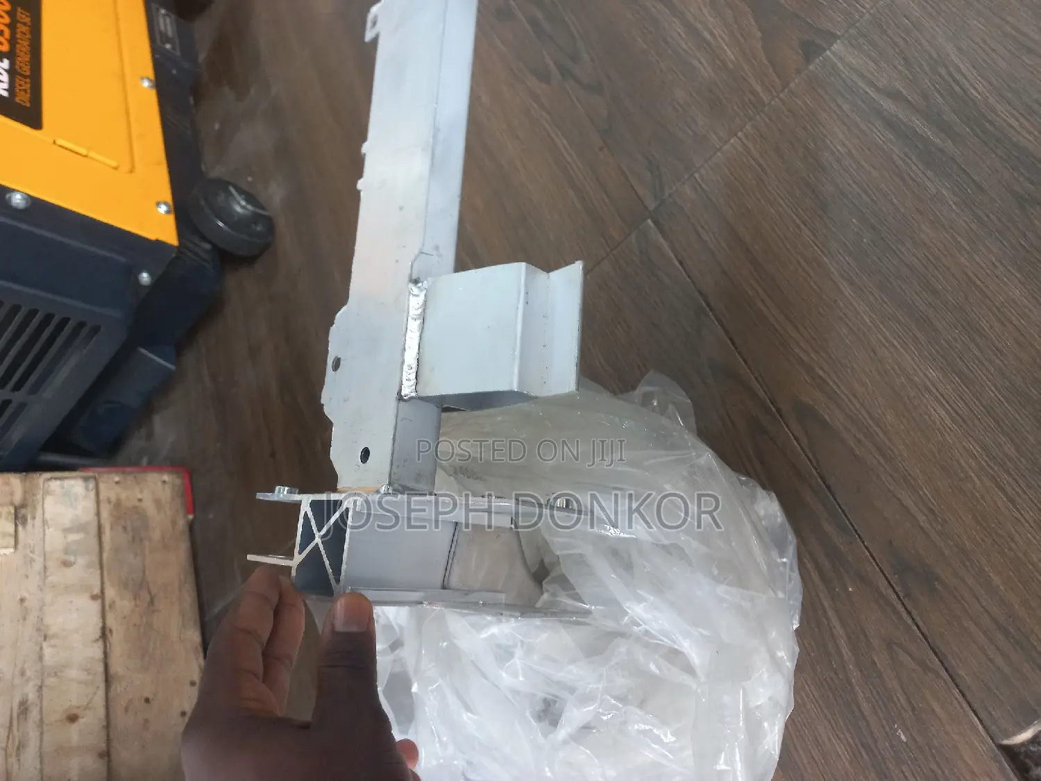 CLA 250 Radiator Support