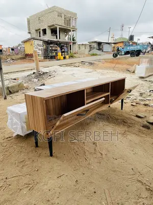 Quality Wooden Tv Stand