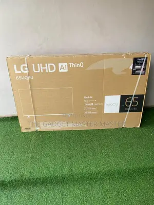 Lg UQ80 65 Inch