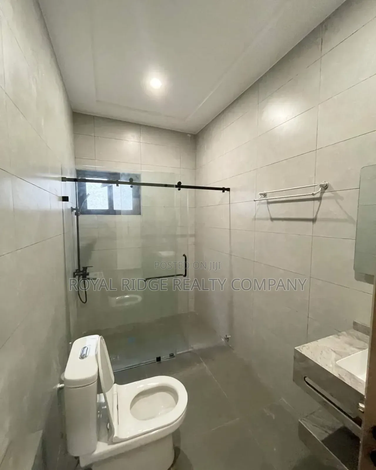 4bdrm Townhouse / Terrace in East Legon, Accra Metropolitan for rent