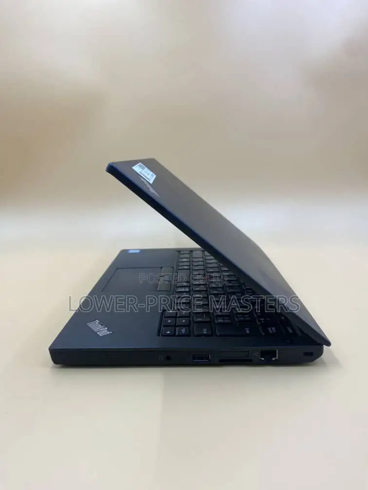 New Laptop Lenovo ThinkPad X270 8GB Intel Core I3 SSD 256GB