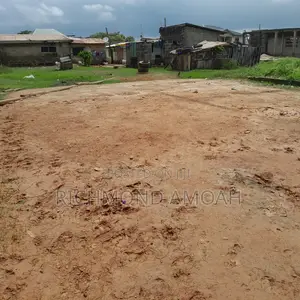 Half Plot for Sale at Kwesimintsim