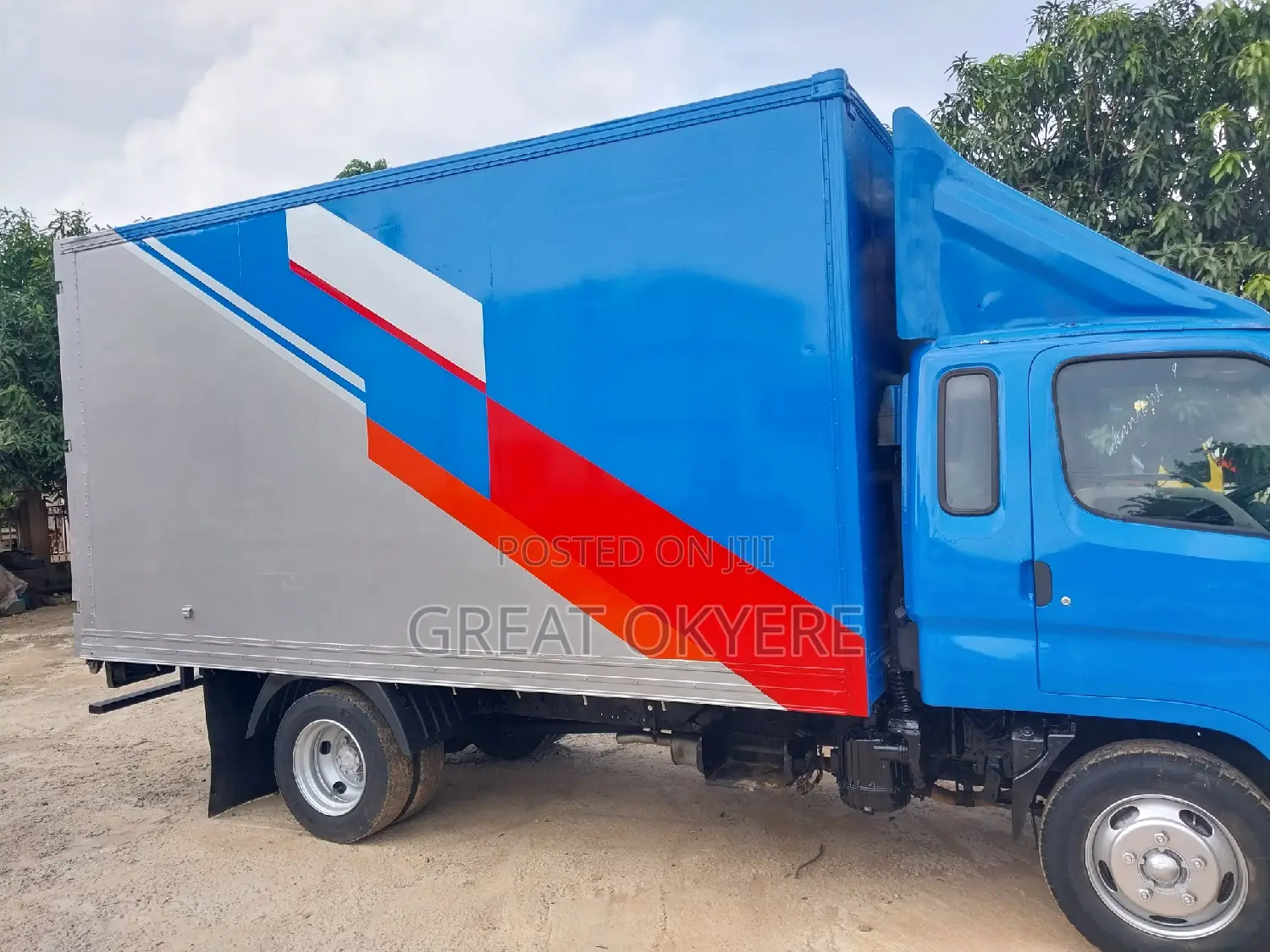 Hyundai Mighty Container