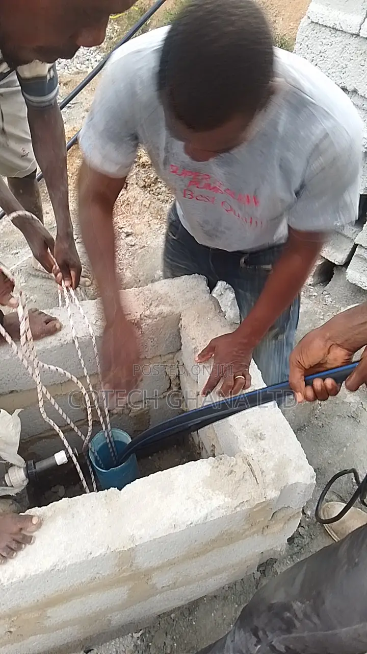 Locked Borehole Pump Pullers