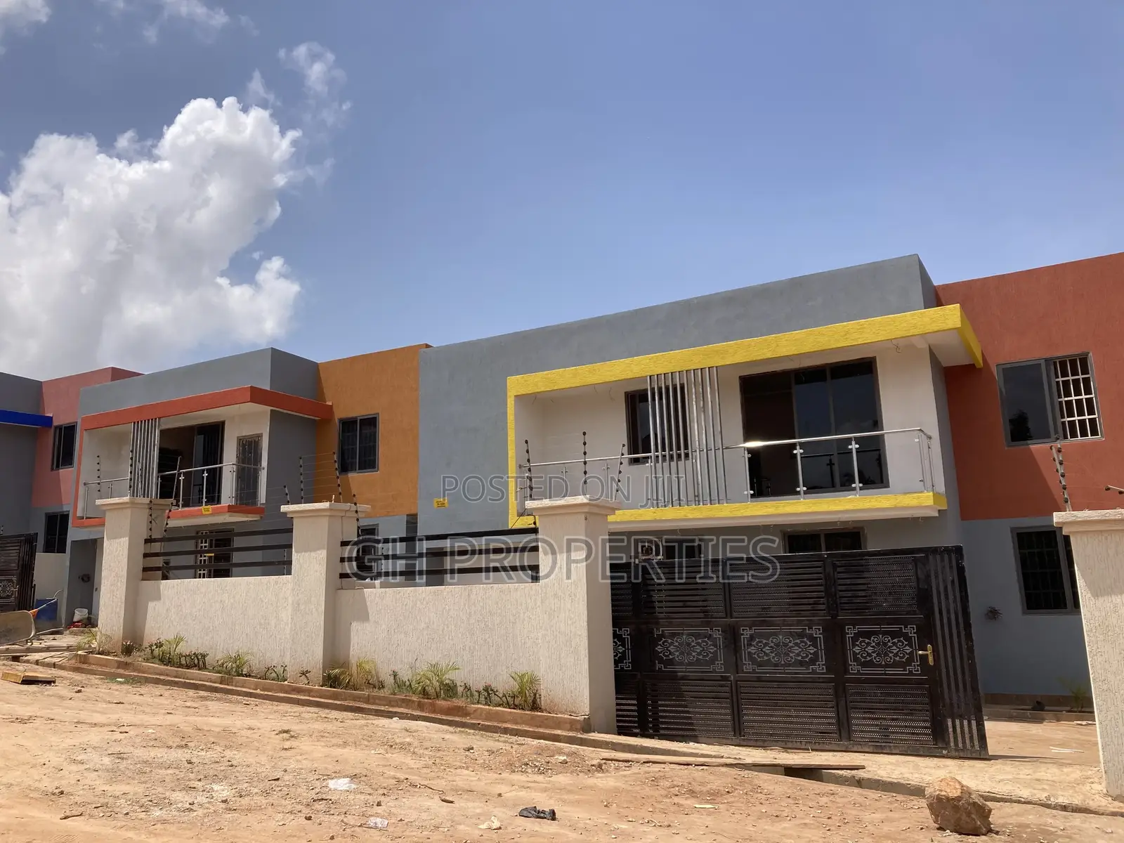 5bdrm House in Daban, Kumasi Metropolitan for sale