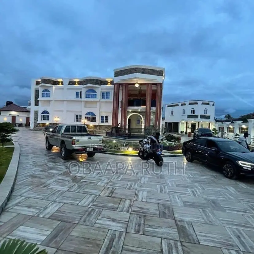 Furnished 7bdrm Mansion in Tema for sale