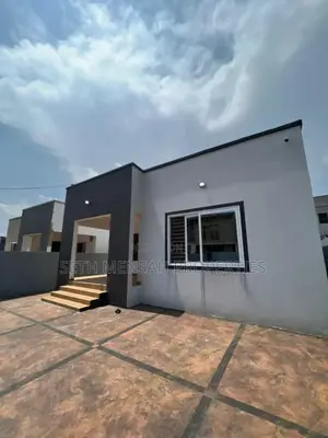 3bdrm House in Lakeside Community 9 for sale