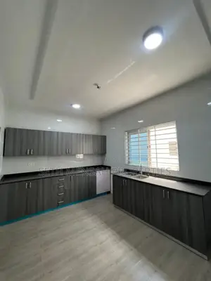 3bdrm House in Lakeside Community 9 for sale
