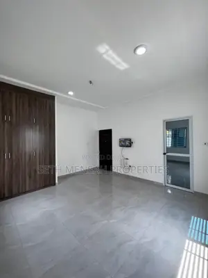 3bdrm House in Lakeside Community 9 for sale