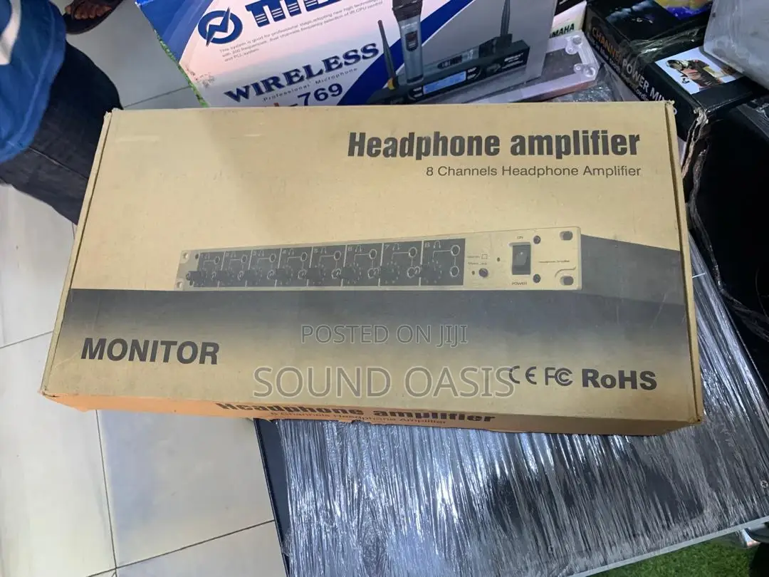 Behringer HPA1600 8-Channel Headphone Amplifier