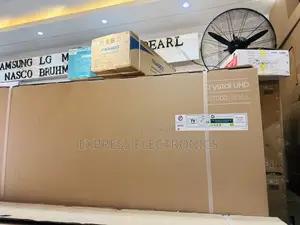 Samsung UHD Smart Hub 65”Cu8000