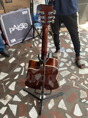 Yamaha Semi-Acoustic Guitar (Brown)