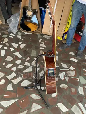 Yamaha Semi-Acoustic Guitar (Brown)