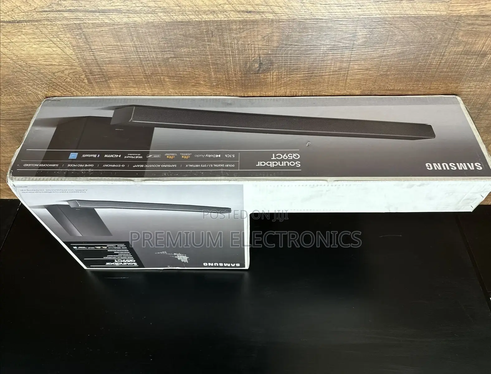 Experience the Future, 5.1ch 454W Samsung HW-Q59CT Soundbar