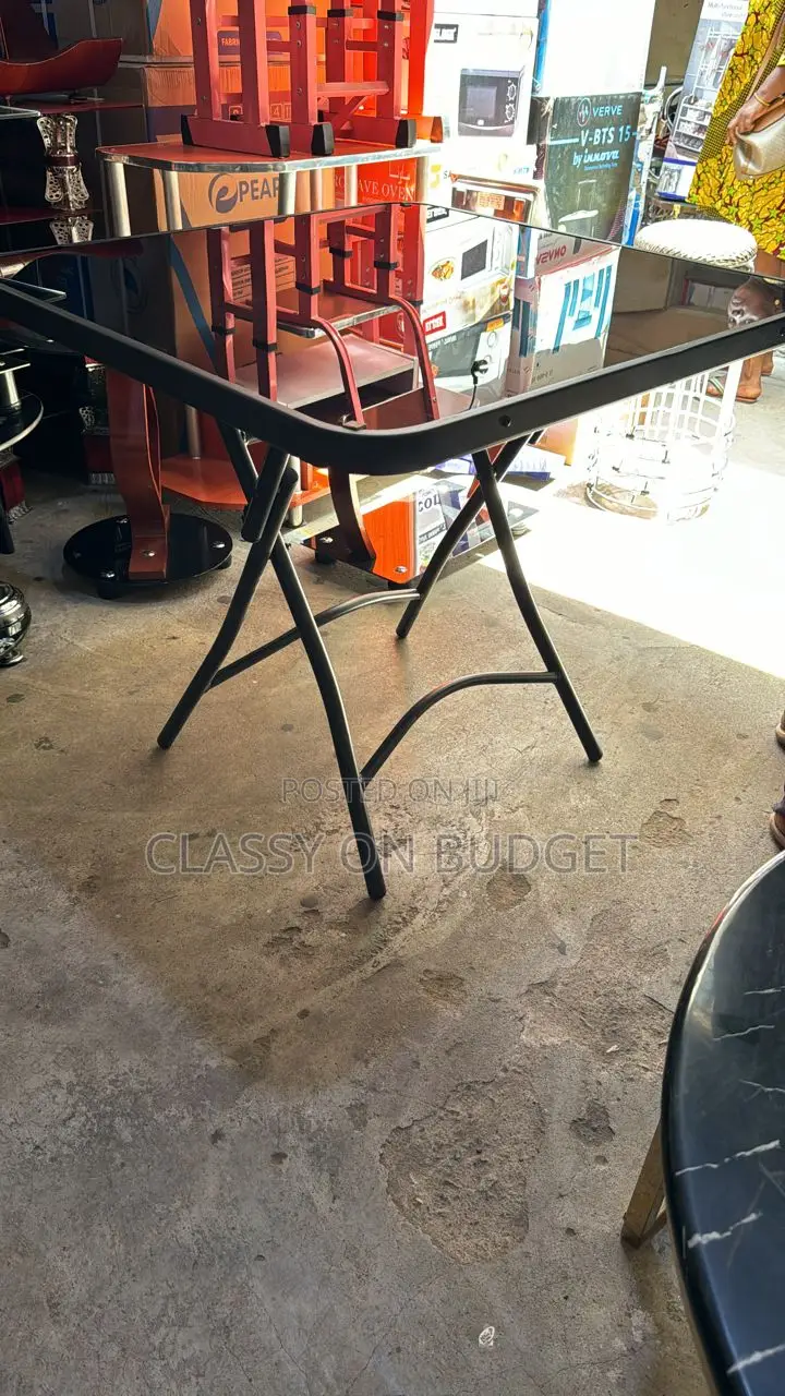 Foldable Glass Table