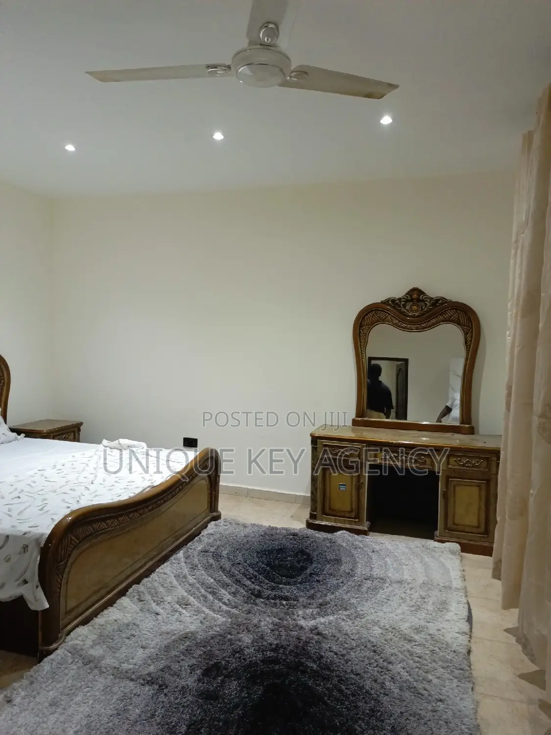 Furnished 2bdrm Apartment in Unique Key Agency, Dzorwulu for rent