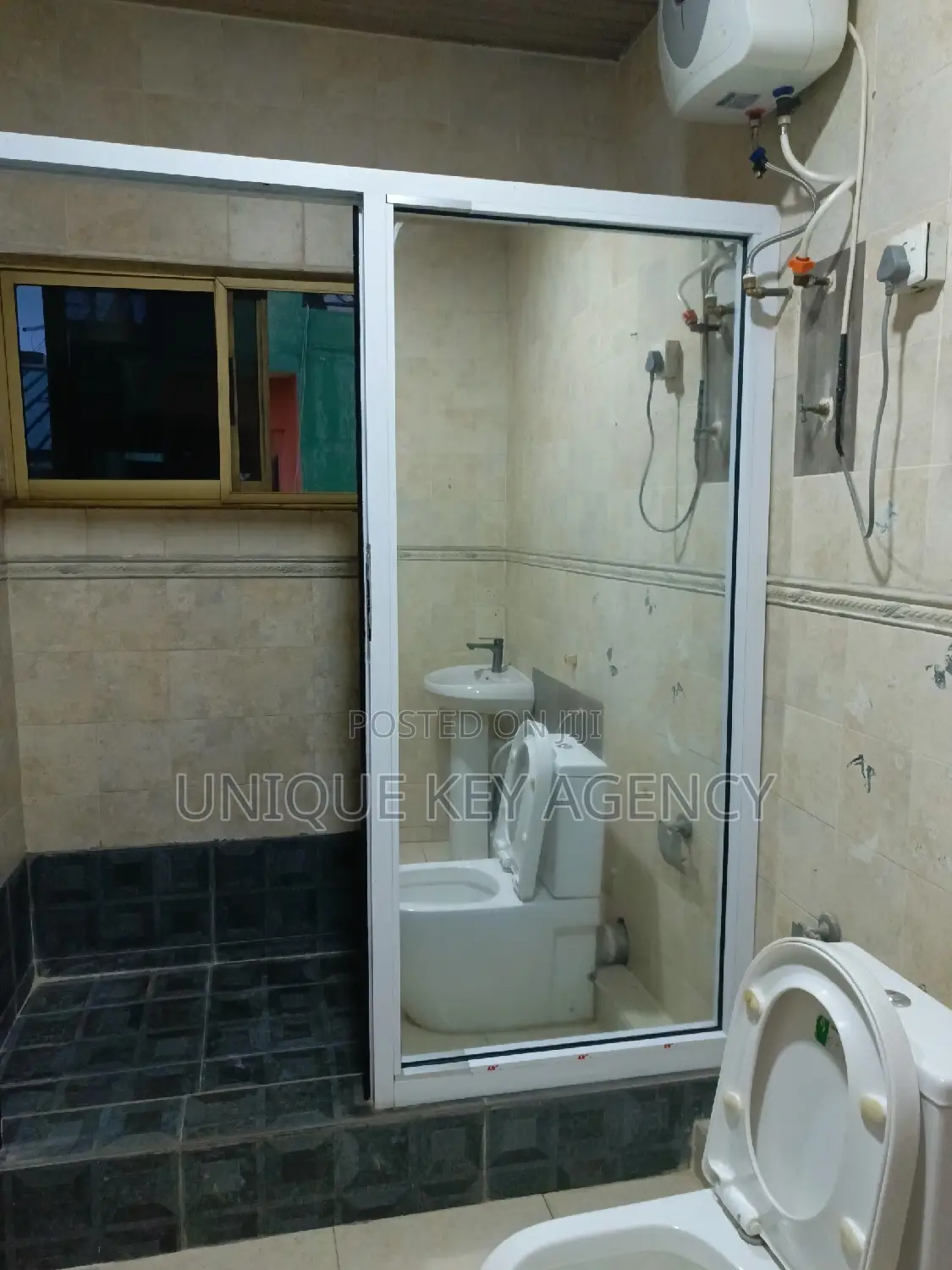 Furnished 2bdrm Apartment in Unique Key Agency, Dzorwulu for rent