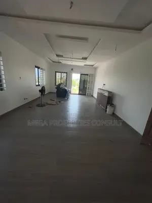 4bdrm House in Achimota for sale