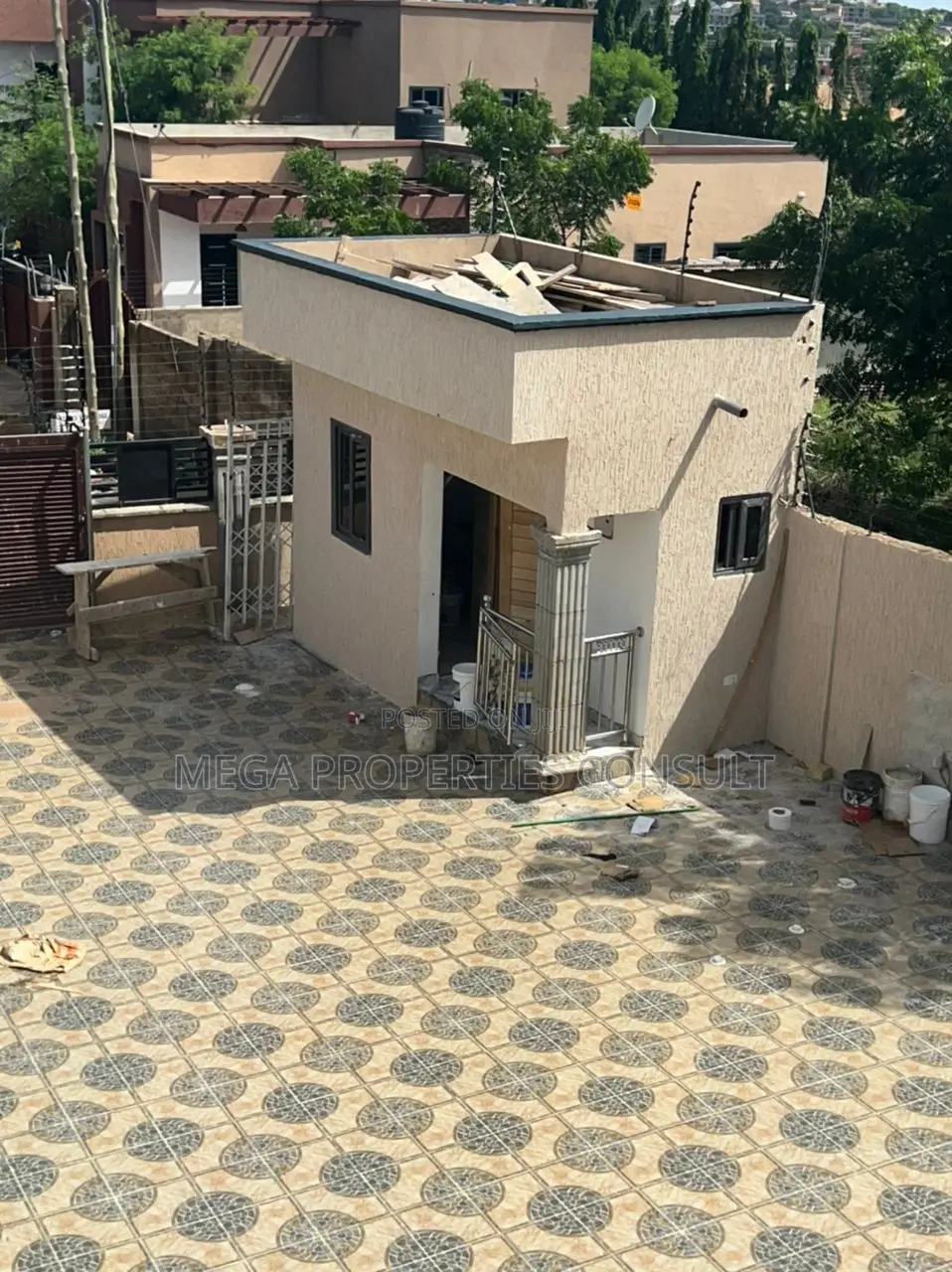 4bdrm House in Achimota for sale