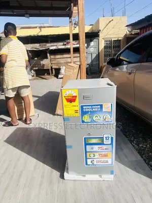 Defrosting Sleek Table Top Double Door Nasco Mini Fridge
