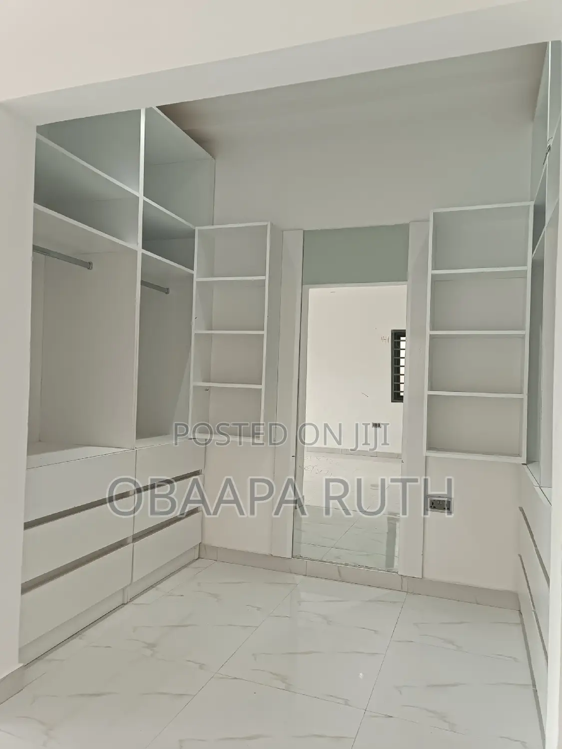 4bdrm Duplex in Taifa for rent